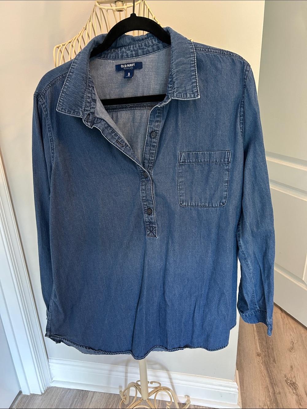 Old Navy Denim-Look Pullover Shirt - Medium Blue